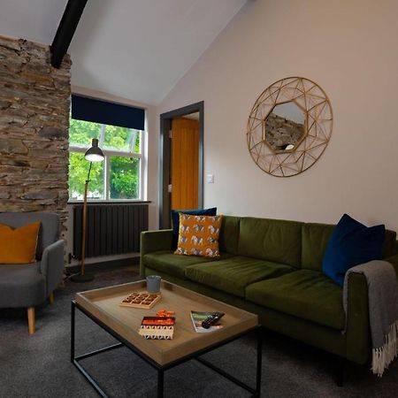 Spacious - Contemporary 2Br Apartment - Central Ambleside - Parking Exteriér fotografie