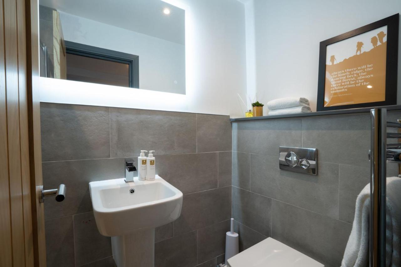 Spacious - Contemporary 2Br Apartment - Central Ambleside - Parking Exteriér fotografie
